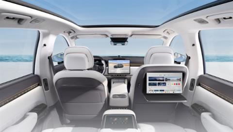 全栈900V充电只需10分钟！焕新极氪7X上市：限时2198万起(图8)