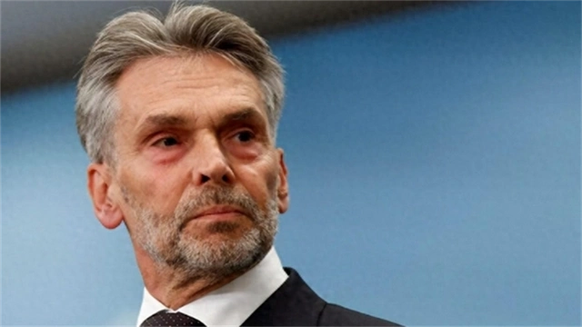 英国首相为何要求中国停止买俄石油 外交博弈的新筹码