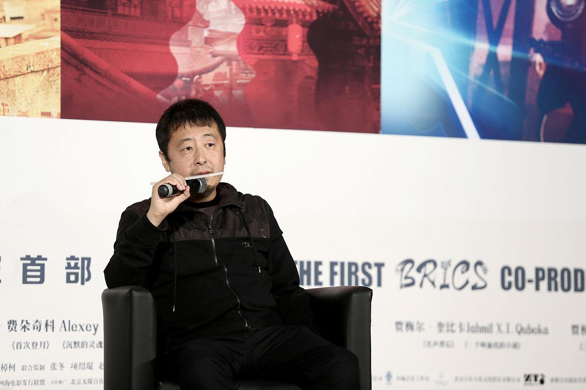 罗永浩对话贾樟柯:一场洞穿文化人灵魂的深夜对谈