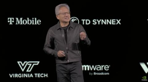 台上黄仁勋最强GPU炸场!台下感叹:中国芯片爆发了(图2)