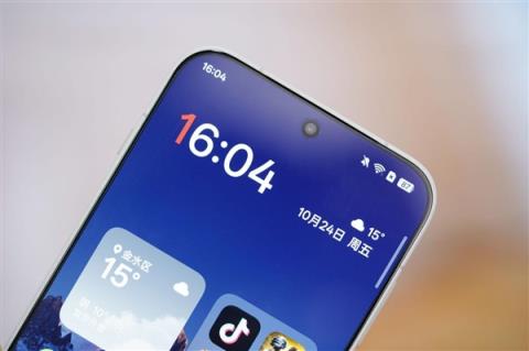 行业第一块165Hz高刷高分屏！一加15图赏(图13)