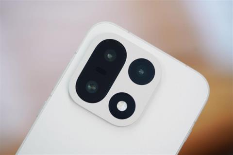 行业第一块165Hz高刷高分屏！一加15图赏(图16)