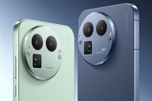 真我GT8 Pro成了：开售一周京东好评率99%