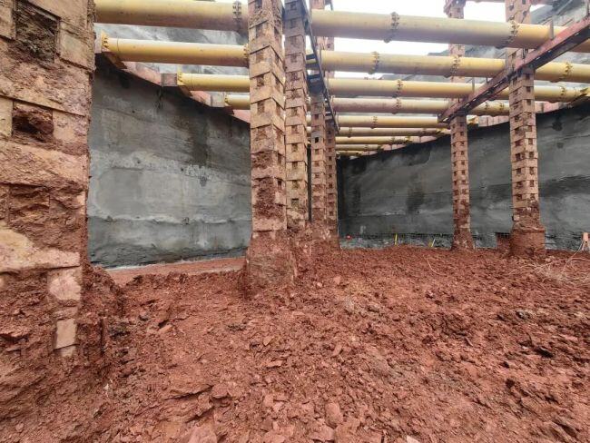 成都地铁30号线无缝换乘火车 便捷通廊加速建设