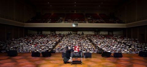 喊出「全场售罄」的韩韶禧粉丝见面会,揭开现场却明显有许多空位