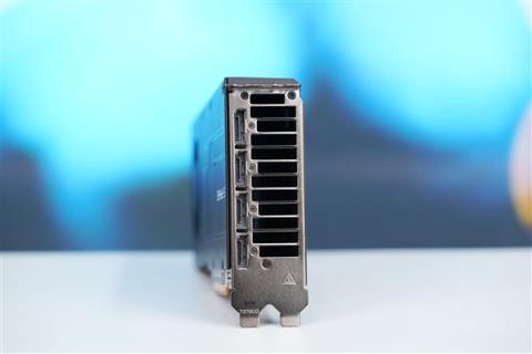 AMD最强专业显卡！蓝宝石AMDRadeonAIProR970032GB显卡图赏(图6)