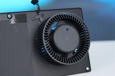 AMD最强专业显卡！蓝宝石AMDRadeonAIProR970032GB显卡图赏(图12)