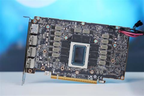 AMD最强专业显卡！蓝宝石AMDRadeonAIProR970032GB显卡图赏(图15)