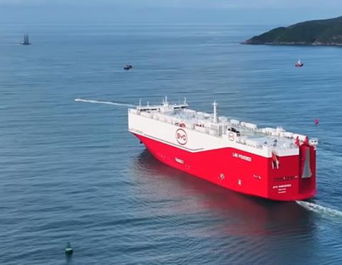 比亚迪前三季度财报出炉:销售326万辆新车 净赚233亿元(图2)