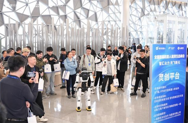 降低从业门槛!智元机器人发起成立租赁生态联盟-图2 降低从业门槛!智元机器人发起成立租赁生态联盟-图2