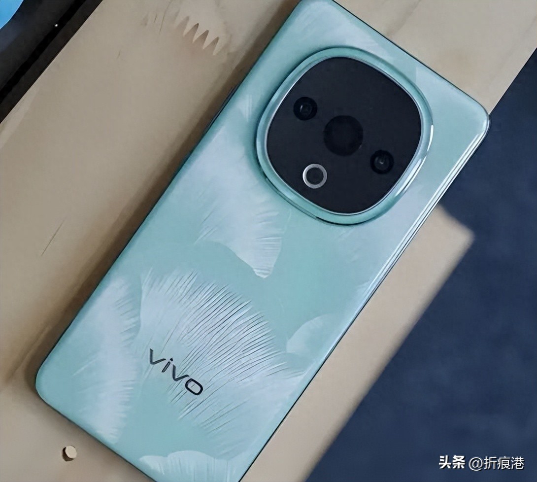 2025最建议买的三款手机,涵盖高中低价位,一步到位用五年!