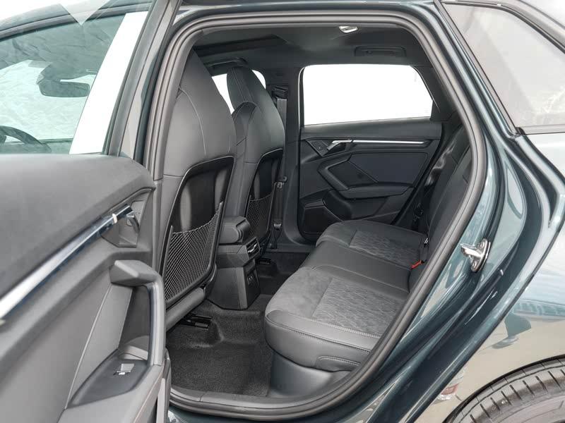 奥迪A3后排座椅拆卸教程:详细步骤解析