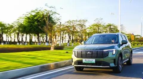 福特领睿、领裕PHEV多快好省更胜一筹!