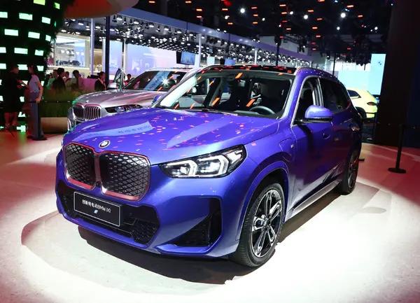 极越01分为三个版本配置极越01 Max版和Max长续航版