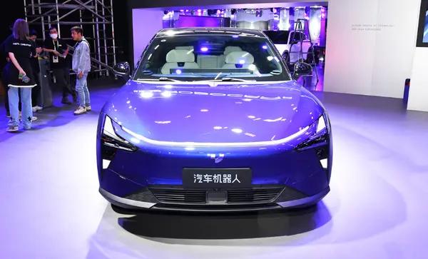 极越01分为三个版本配置极越01 Max版和Max长续航版