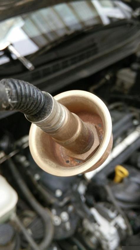 三元催化效率过低怎么维修