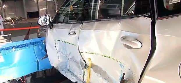 全新哈弗H6碰撞测试扑街?气囊气帘未打开?车门被锁死