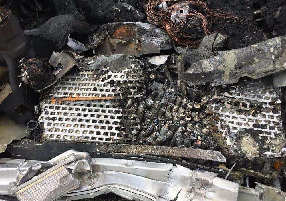 粗暴降价上热搜特斯拉想造车得先学会善待用户