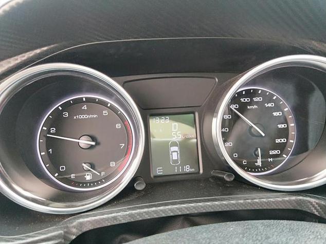 车开80迈转速2500转为什么