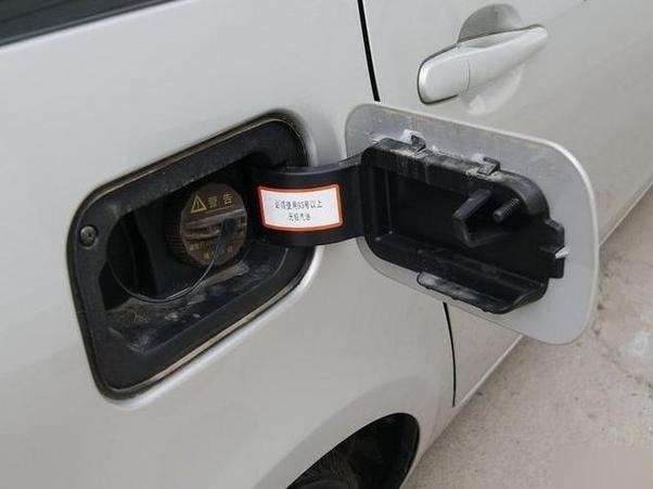 东风风光580的油箱容量是多少?