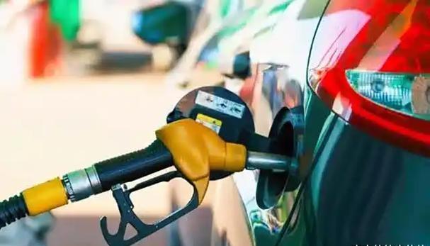 柴油车不熄火可以加油吗?