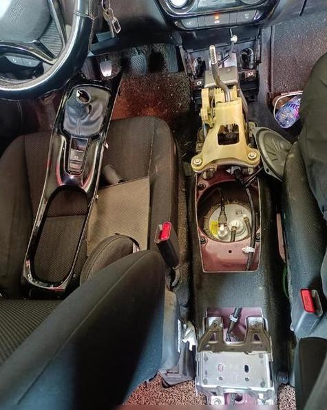 丰田大霸王汽油泵怎么拆