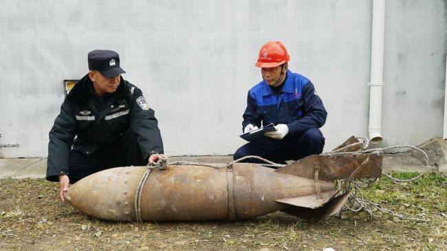 北京警方集中销毁废旧爆炸物 消除公共安全风险