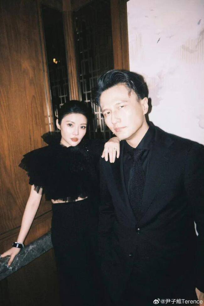 徐冬冬否认尹子维对她动手 呼吁粉丝举报造谣者