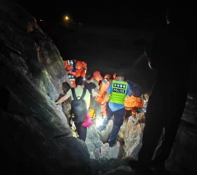 男子徒步望郎归中暑昏迷父亲发声 求助信息牵动人心