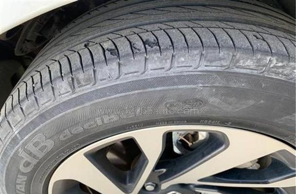 轮胎的凹槽到底有多厚
