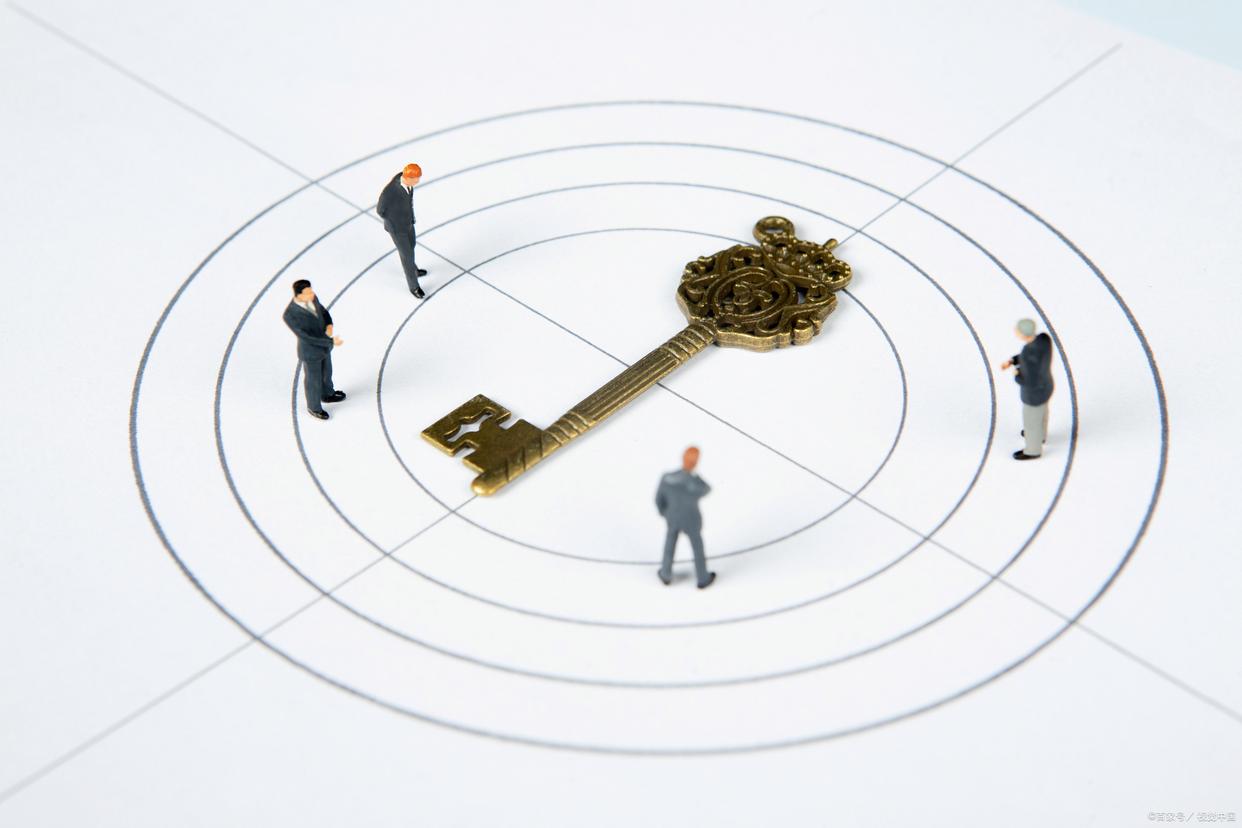 盗版追剧APP黑产链曝光:央视揭秘“免费”背后的危险陷阱