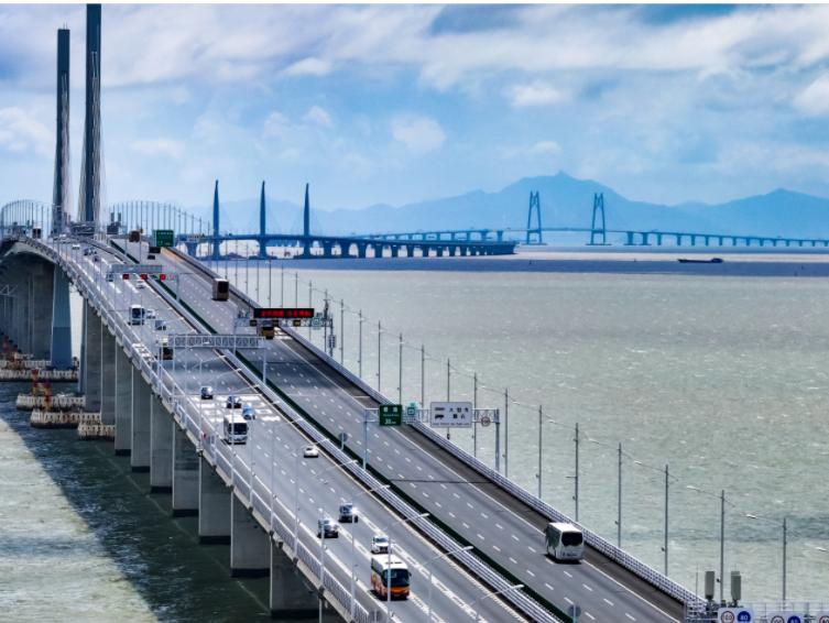 “粤车南下”政策正式落地 香港将迎内地自驾游新时代