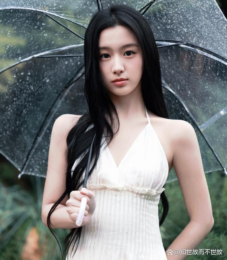 包上恩贴身衣物被司机偷拍售卖:明星隐私安全再响警钟!