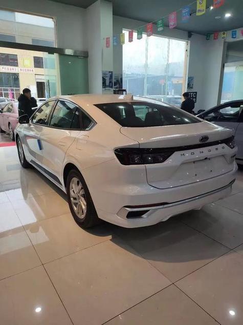 蒙迪欧能加E92汽油吗