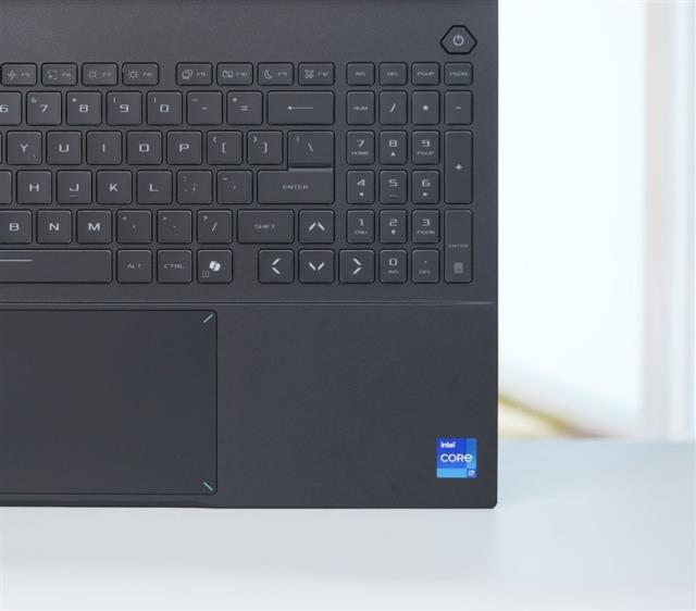 华硕天选6Pro游戏本续航测试：酷睿i7-14650HX加持 续航堪比轻薄本(图2)