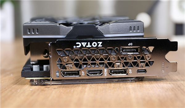 深蓝 L06全球首搭3nm座舱芯 邓承浩：汽车芯片要求已远超手机(图3)