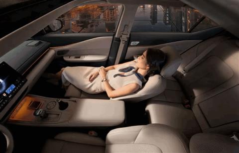 首搭华为座舱的燃油车!东风日产天籁·鸿蒙座舱内饰首发(图4)