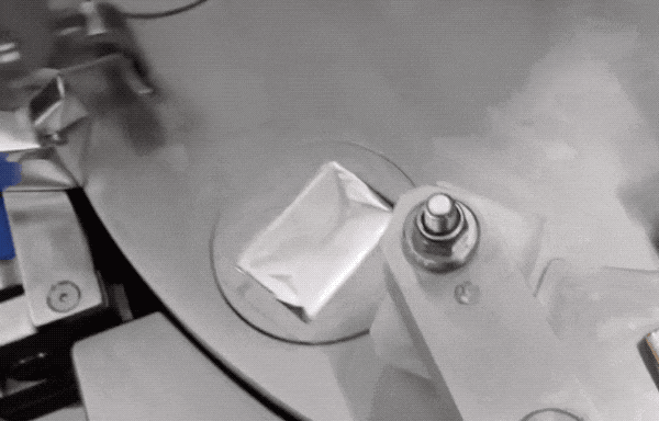 是谁给黄油块包得整整齐齐(图9)