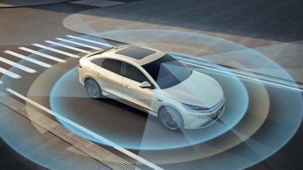 秦L EV提供470km和545km两种续航版本