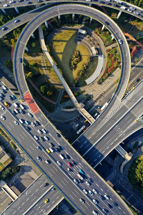 形容立交桥的词语?形容立交桥的比喻句