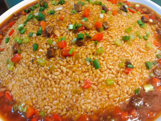 大碗锅巴怎么配菜?饭店大锅巴的做法视频