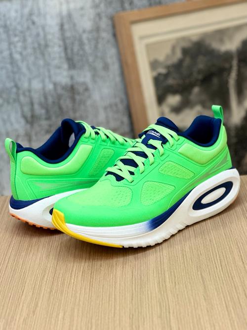 一千米赛跑穿什么鞋?1000米跑步比赛穿什么鞋好