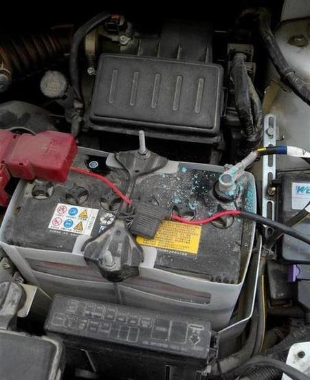 汽车电瓶氧化原因?汽车电瓶氧化原因是什么