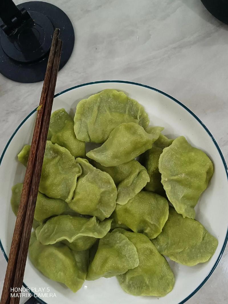 芹菜叶能做饺子馅吗??芹菜叶能做饺子馅吗