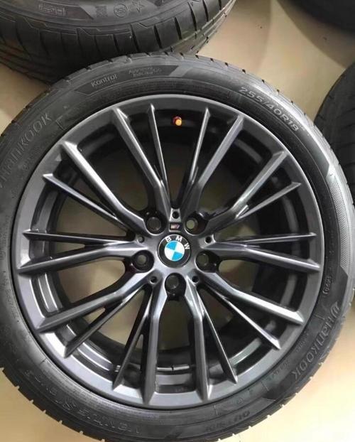 华晨宝马3系轮胎型号是什么