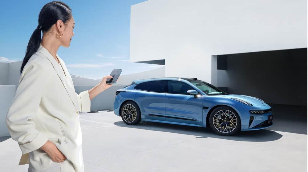 LCC路况适应性升级?2025款极氪001的智驾表现如何?