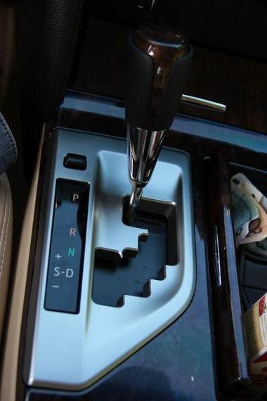 凯美瑞下坡应该用哪个档位