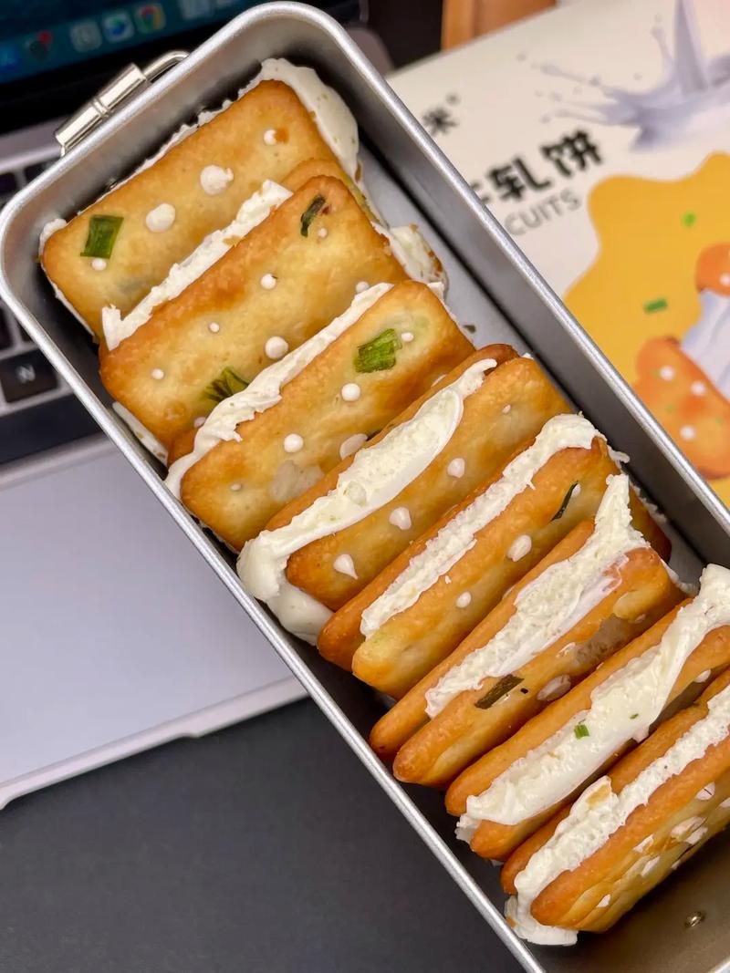 做牛轧糖饼干用什么饼干?牛轧糖饼干夹心比例