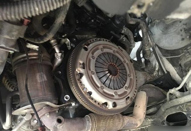 朗逸离合器是液压的还是机械的