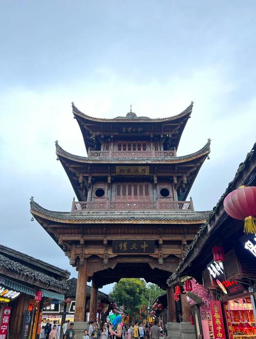 阆中周边有什么好玩的地方推荐一下?阆中周边好玩的地方有哪些